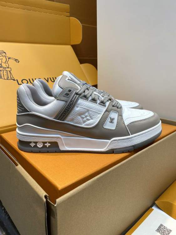 Picture of Louis Vuitton Shoes _SKULVsz35-4038-463cmmnf050616435
